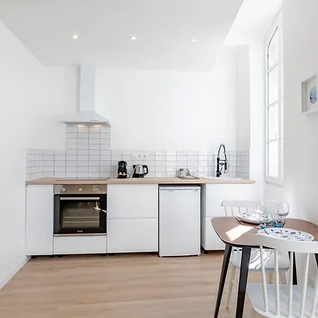 Studio Panier Lumineux & Tendance,proche De Marseille